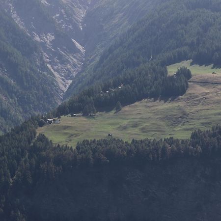 Retreat Solohike Apartment Mörel Екстериор снимка